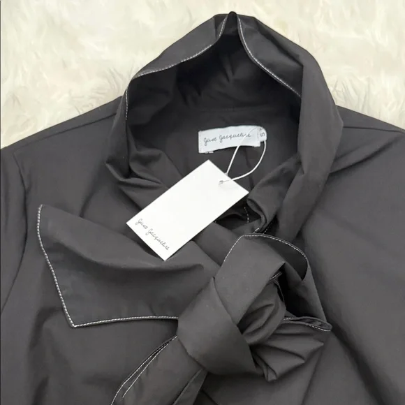 NWT Elegant Black Bow Blouse Sz Small - Picture 5 of 8